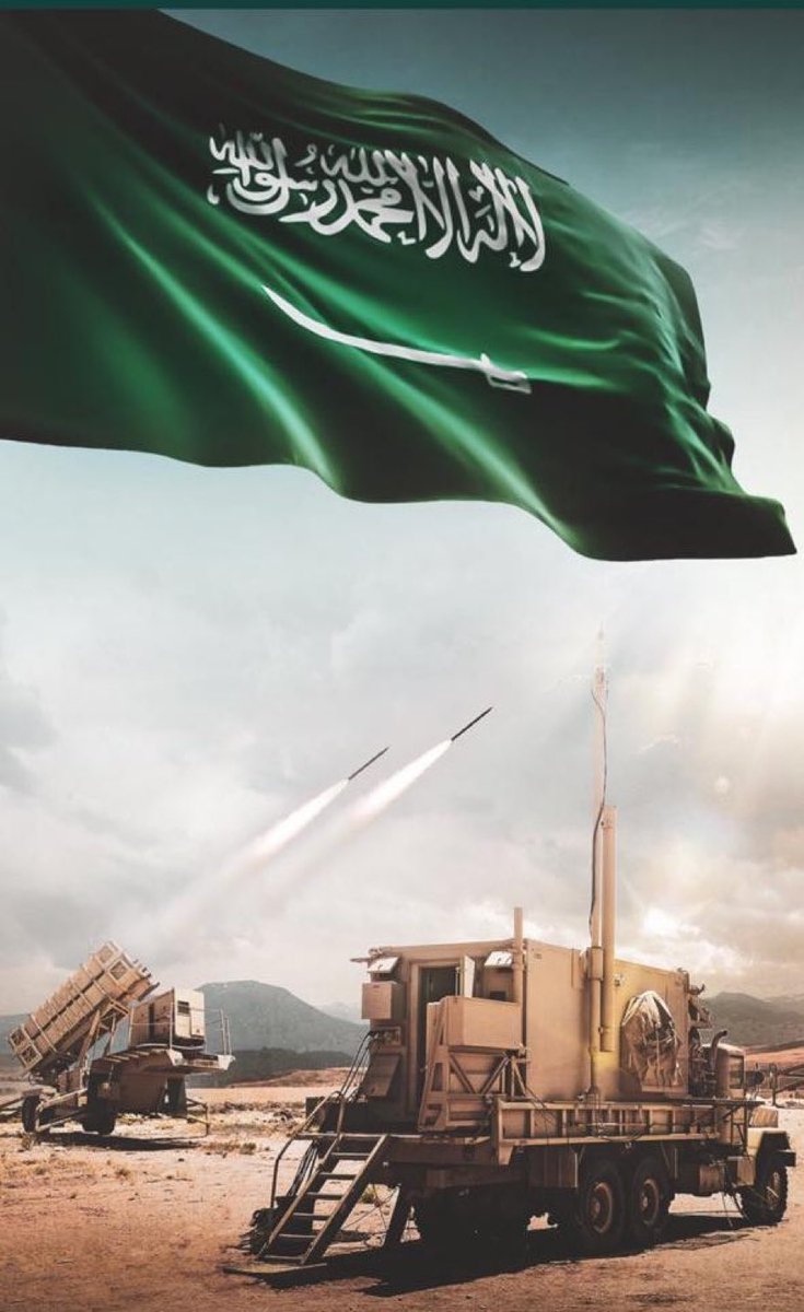 صحت نجد على صوت النباح و لجّة الغربان 
عوافي .. قرّبي منْك الوساده و ادخلي لحافك

تغطّي .. ما عليك إلا الرضا و رعاية الرحمن
صياحٍ ما يسـاوي طلّتـك من راس مشـرافـك