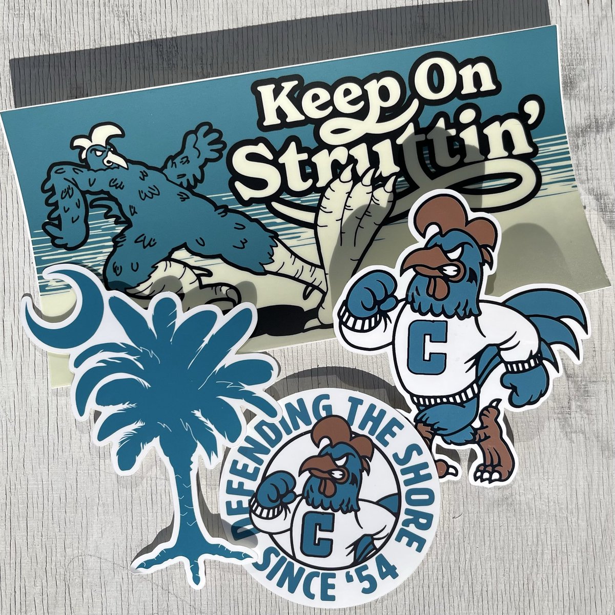 ChantsUp's tweet photo. BOWL DAY GIVEAWAY 🏈🎉
New year, new stickers.

REPOST &amp; FOLLOW to enter. 1 person wins new sticker pack. [winner chosen after new years, will DM for delivery info] #ChantsUp 👌 https://t.co/lb5YFptmEf