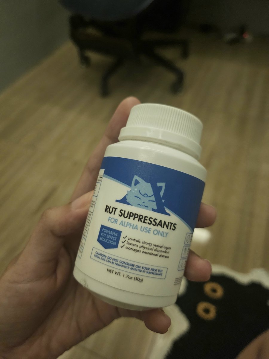 Keiseeaaa's tweet image. Mom saw this and asked (worriedly) what I was suppressing 💀 

im gonna kms