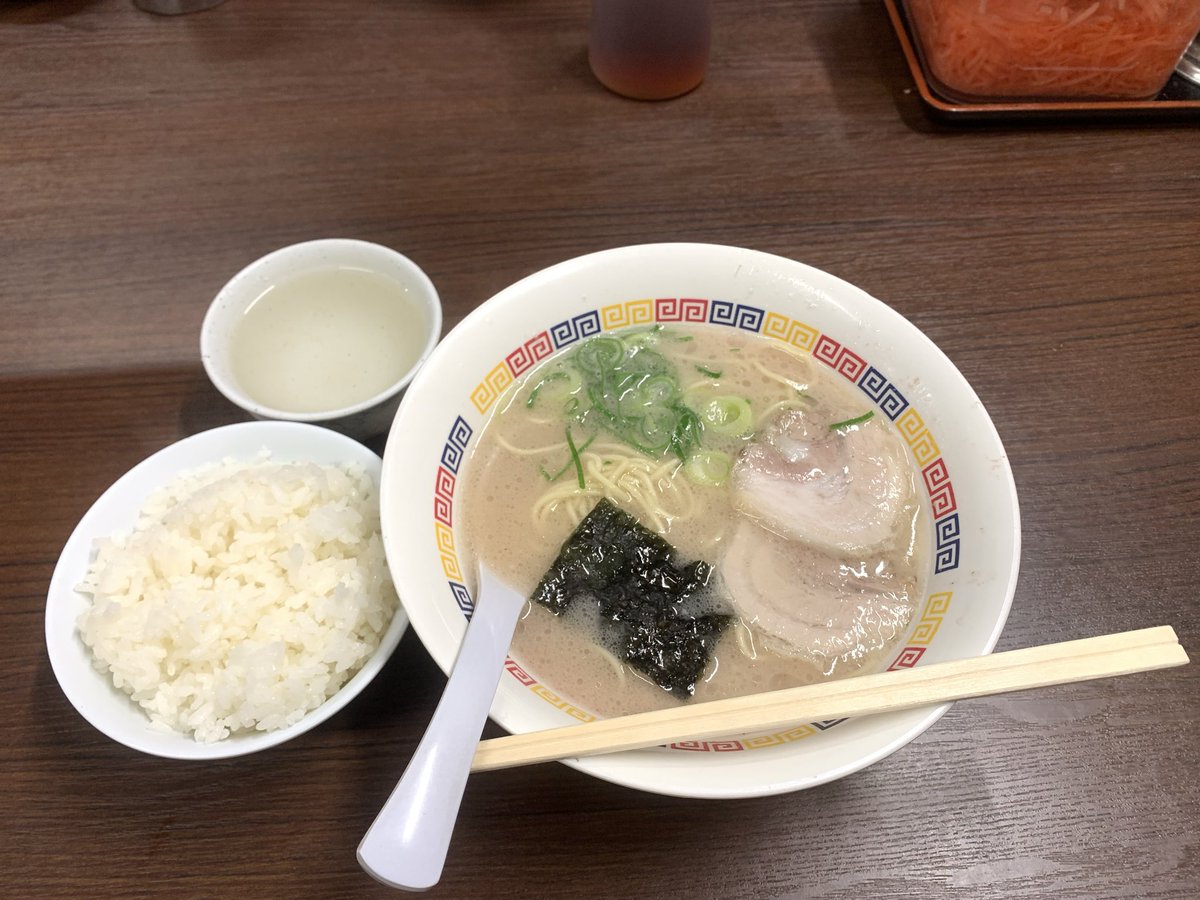 ラーメン好き 1000人に聞いた「好きな即席ラーメン」、2位はチキンラーメン、1位は