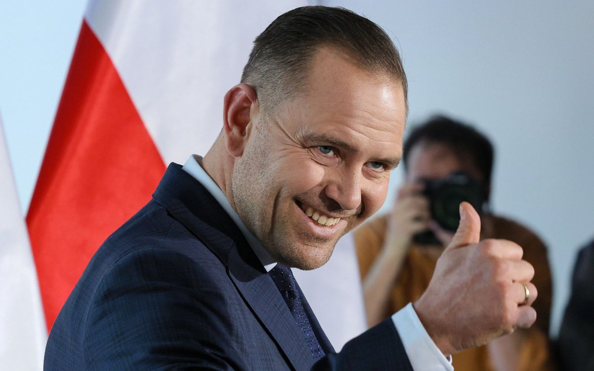 WolnoscTV's tweet image. Sondaż WP: 

Karol Nawrocki człowiekiem roku 2025! 🇵🇱 💪