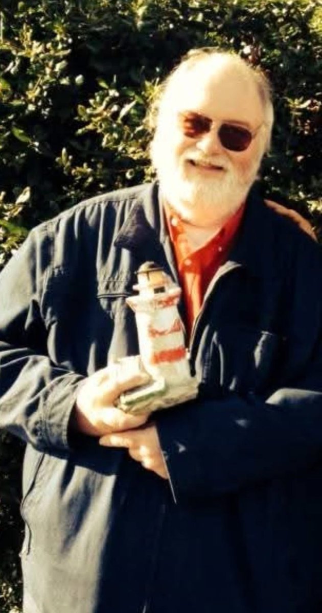 It is with heavy heart to report, that longterm Friends of Fulham member Lighthouse (Russell Potter) has sadly passed away 😔

We became concerned about Russell when his activity stopped around early November time, and was informed today of his passing.

RIP Russell ❤️ #ffc
