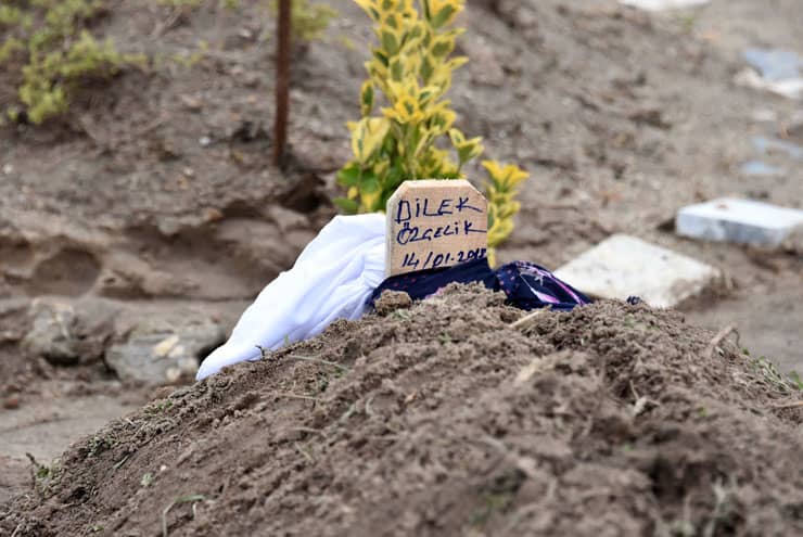 “Kendi öz yurdumda ben miyim garip?”