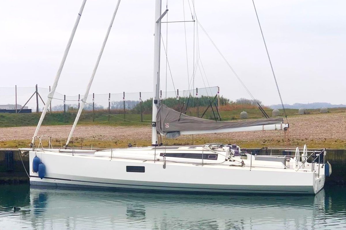grabauyachts's tweet image. NEW LISTING - 2016 Pogo 12.50 'VOLLE LOTTE' for sale - Asking Euro 320,000 EU VAT paid - Lying Italy - One-owner, 3-cabin, 2-heads Pogo 12.50.

bit.ly/4sk0YIO 

#pogostructures #pogo1250 #performancecruiser #cruiserracer