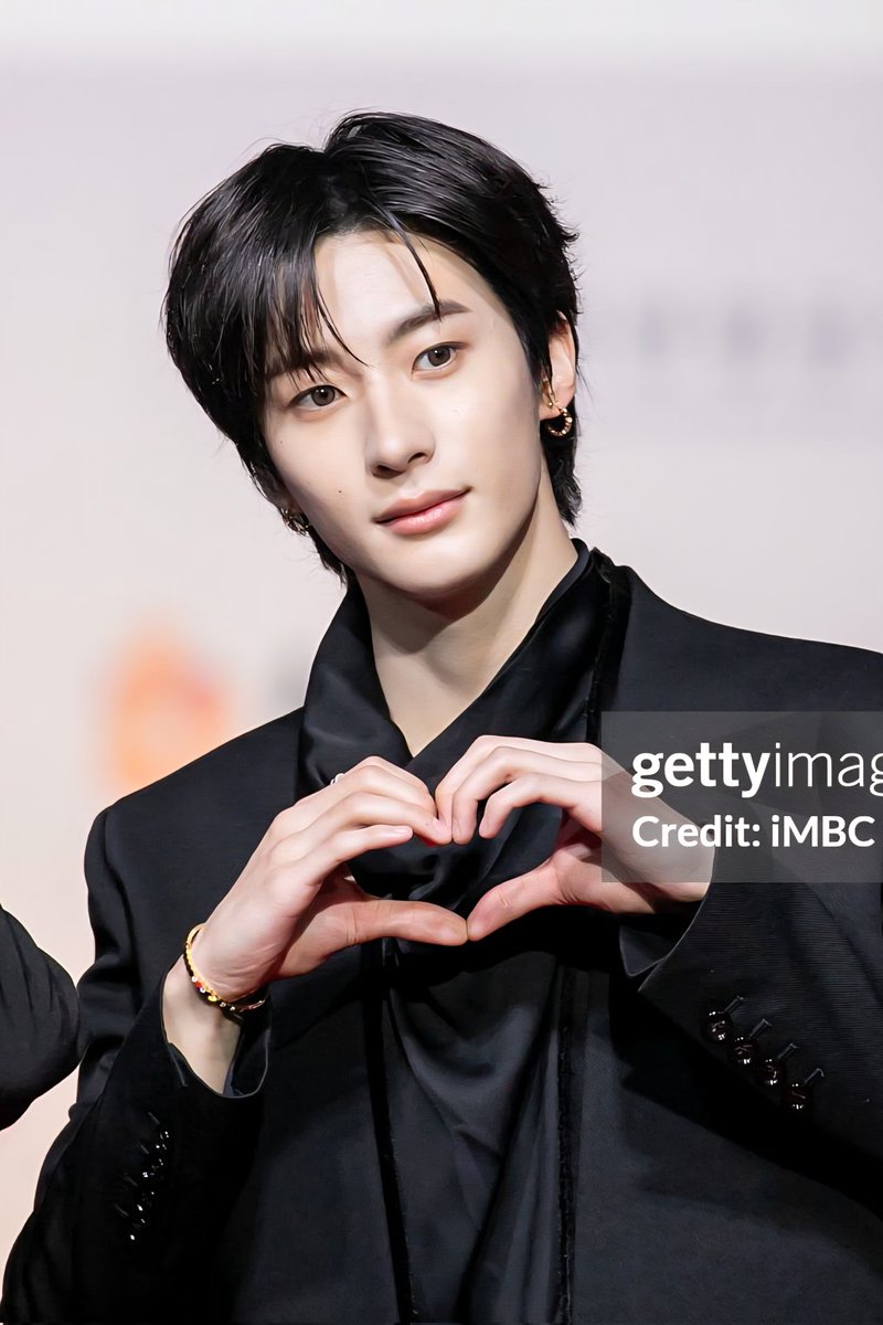 mysungchanyoung's tweet photo. น้องแอนตันลูกรักพระเจ้ามากอ่ะ ไม่ตาย ไม่หาย ไม่จมกล้อง gettyimages สุดหล่อเลยหล่ะ https://t.co/i8yznHmNuT