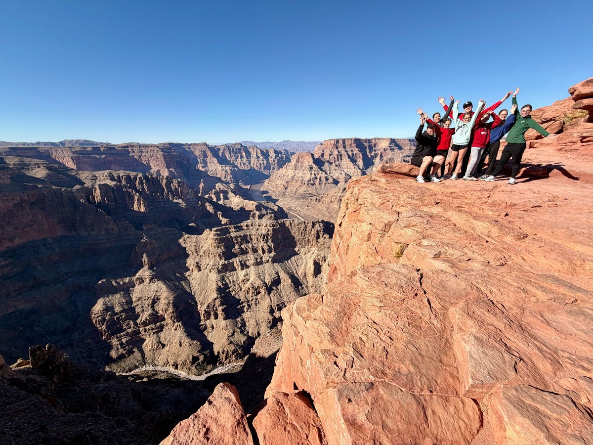 Adam Carriker tweet media