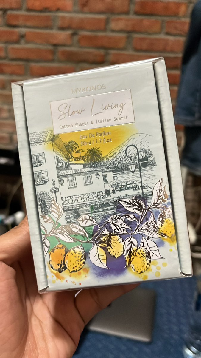 rasadrz's tweet photo. WTS : Parfum Mykonos Slow Living 50 ml, 160k, lokasi karawang https://t.co/KBidgX19Di