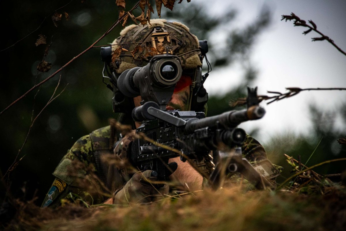 Eyes forward.
Focus sharp.
Allies standing ready, together. 👀🛡️

#WeAreNATO #StrongerTogether