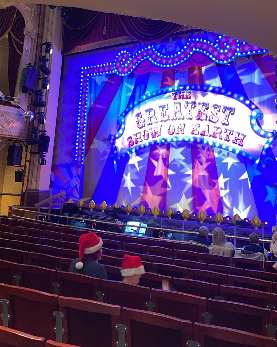 mhretirement's tweet photo. Is it really the festive season without a trip to the panto? 🎭✨ Our residents had a magical time enjoying Goldilocks and the Three Bears at Darlington Hippodrome https://t.co/y68JO1Auhn