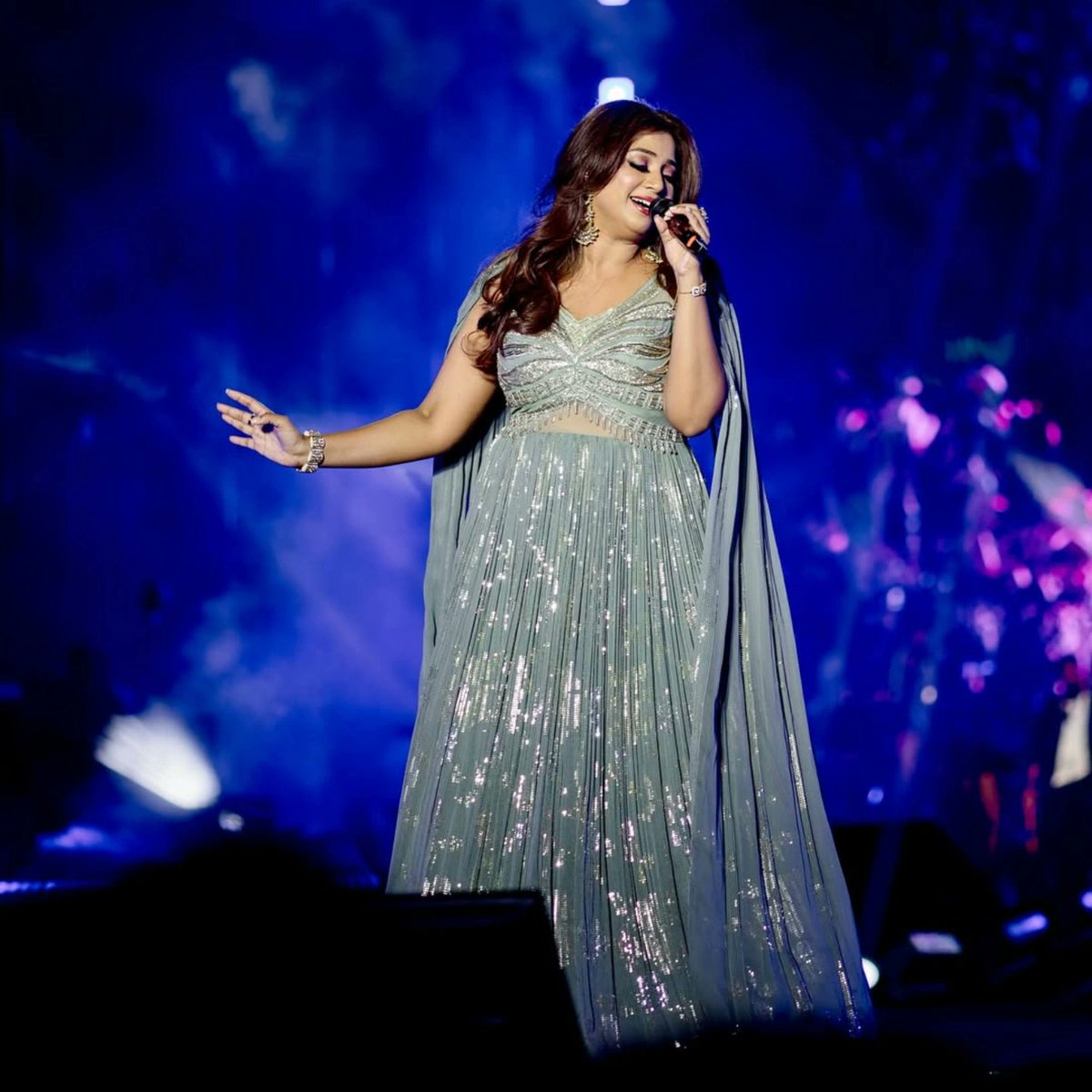 SHREYA GHOSHAL REIGNS 2025