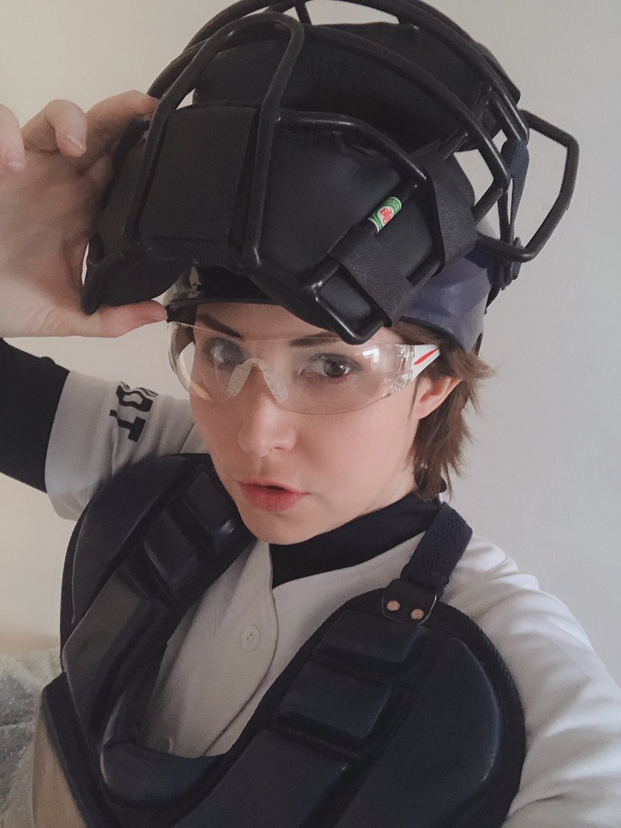 cloudsbutt's tweet photo. Cosplaying him was my life! I miss these days! https://t.co/2CCW31vdE9