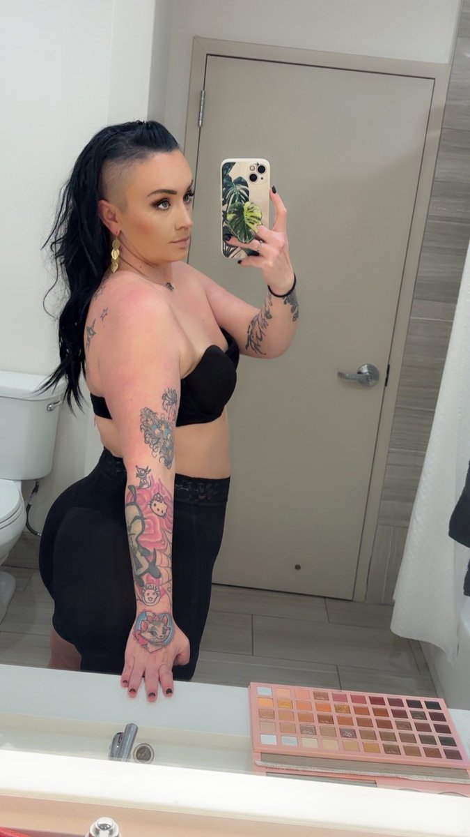 itspinkiibxtch's tweet photo. I’m still alive &amp; creating porn 🤣 https://t.co/14FNY9WpHq