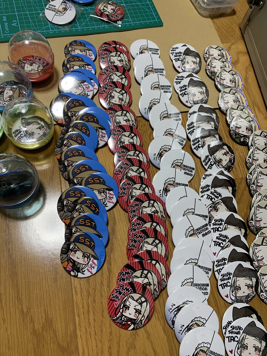 TOTO 缶バッジ非売品 超激レア TOTO 缶バッジ非売品 超激レア TOTO 缶バッジ非売品 超激レア