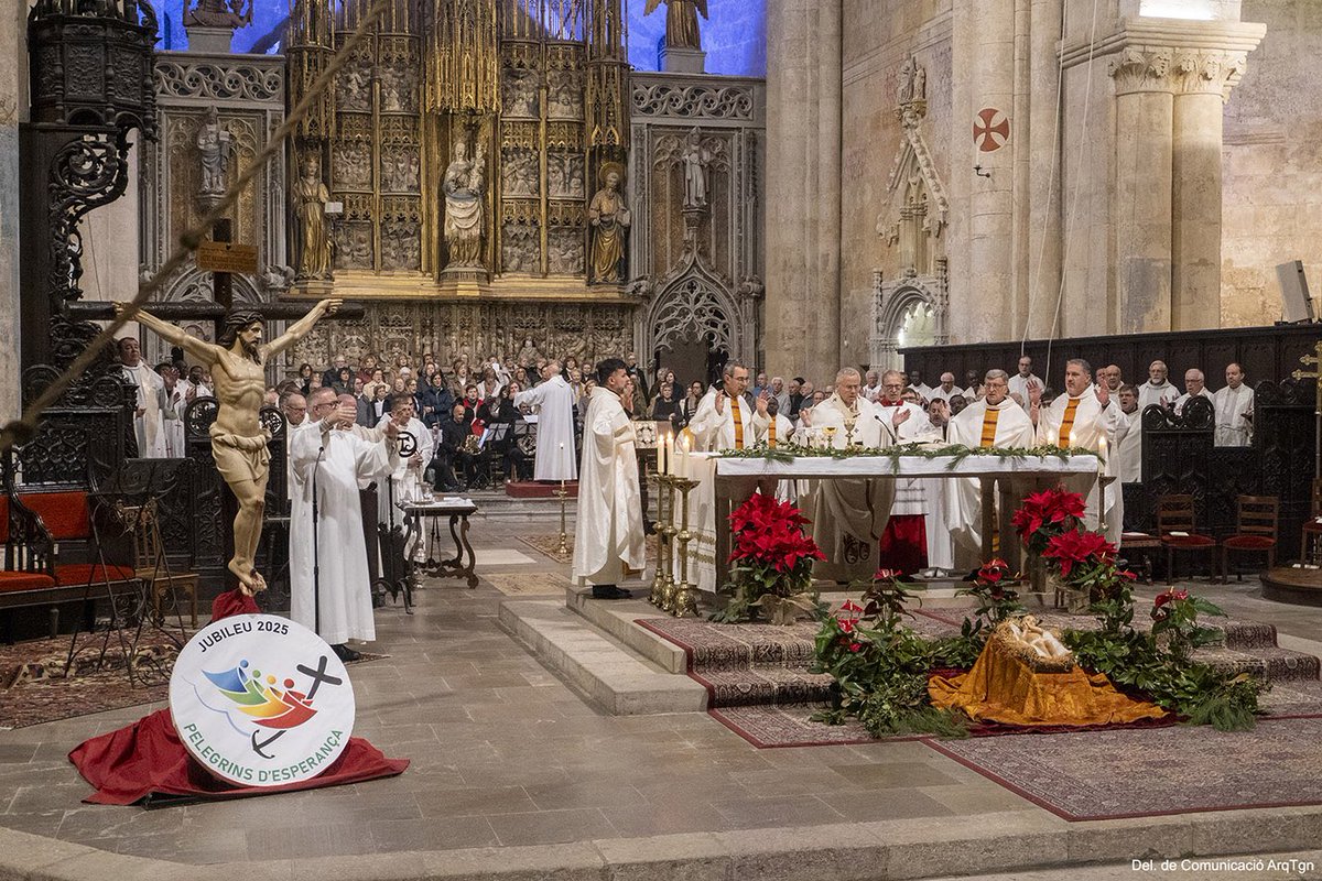 🌱 JUBILEU: L’arxidiòcesi de Tarragona tanca l’Any Jubilar 2025 a la Catedral.

ℹ️ Trobareu tota la informació i la galeria fotogràfica al següent enllaç 👉🏻 arquebisbattarragona.cat/2025/12/30/lar…