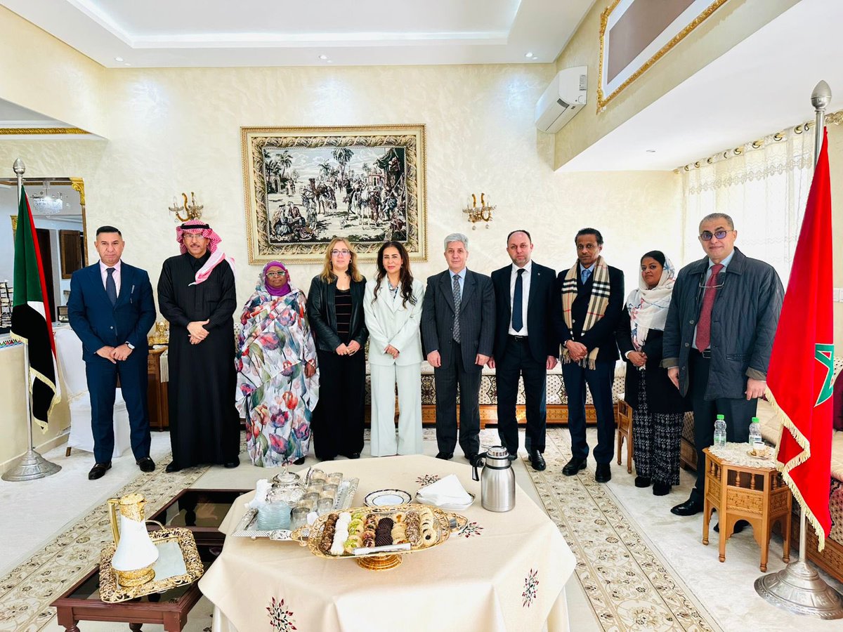 KSAembassyMA's tweet image. قام سفير خادم الحرمين الشريفين لدى المملكة المغربية سعادة الدكتور سامي بن عبدالله الصالح @SAMIOALSALEH يوم الثلاثاء 30 ديسمبر 2025م،ضمن سفراء الدول العربية المعتمدين لدى المملكة المغربية بزيارة إلى سعادة السفيرة / مودة عمر حاج التوم ، سفيرة جمهورية السودان، وذلك في إطار اللقاءات…