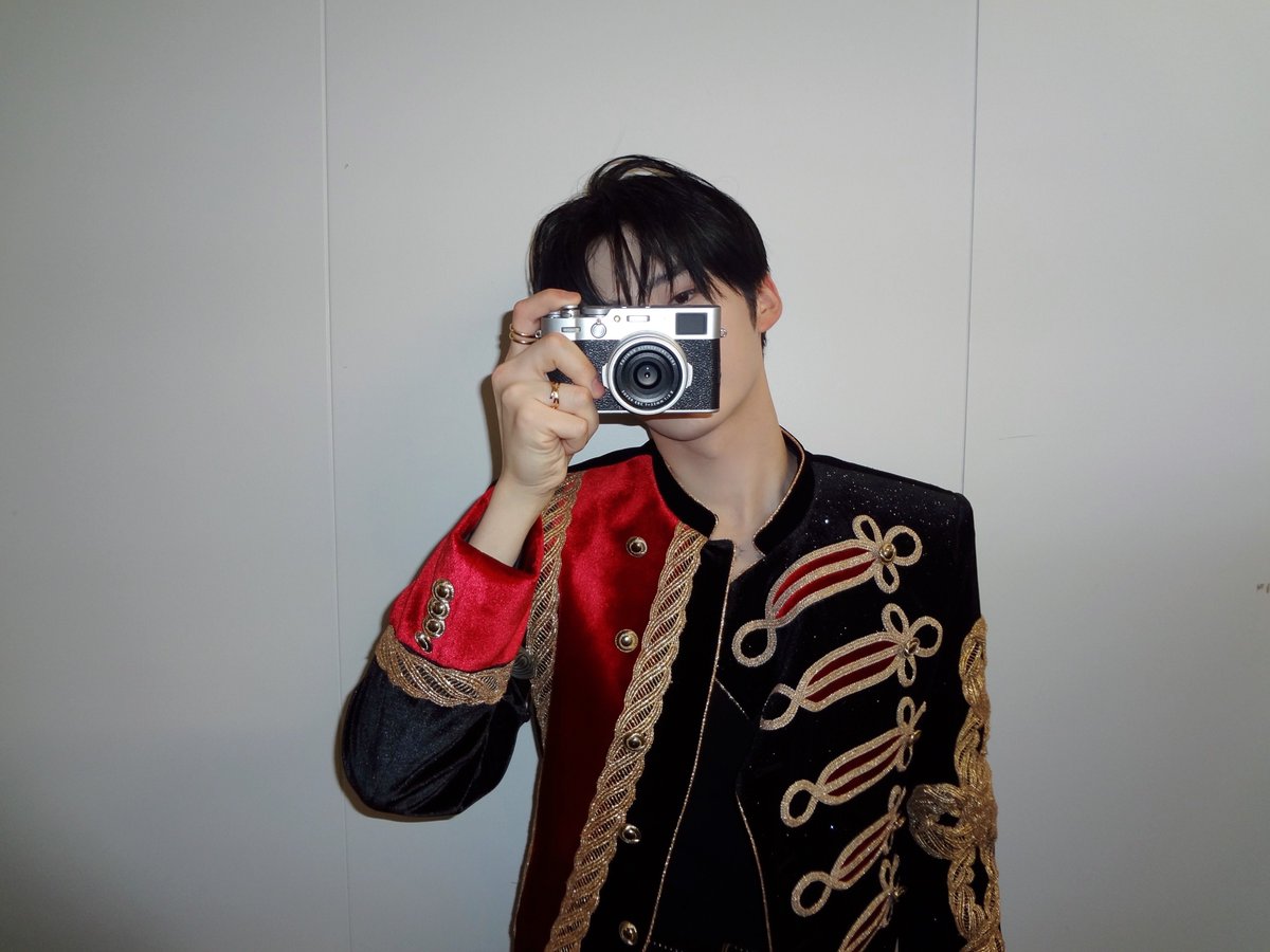 hak0ng's tweet image. 왕자님…..// 앙... 아, 아앙 아앙?!! 아아아아아앙??!!! (오토바이가 되어 날아간다)