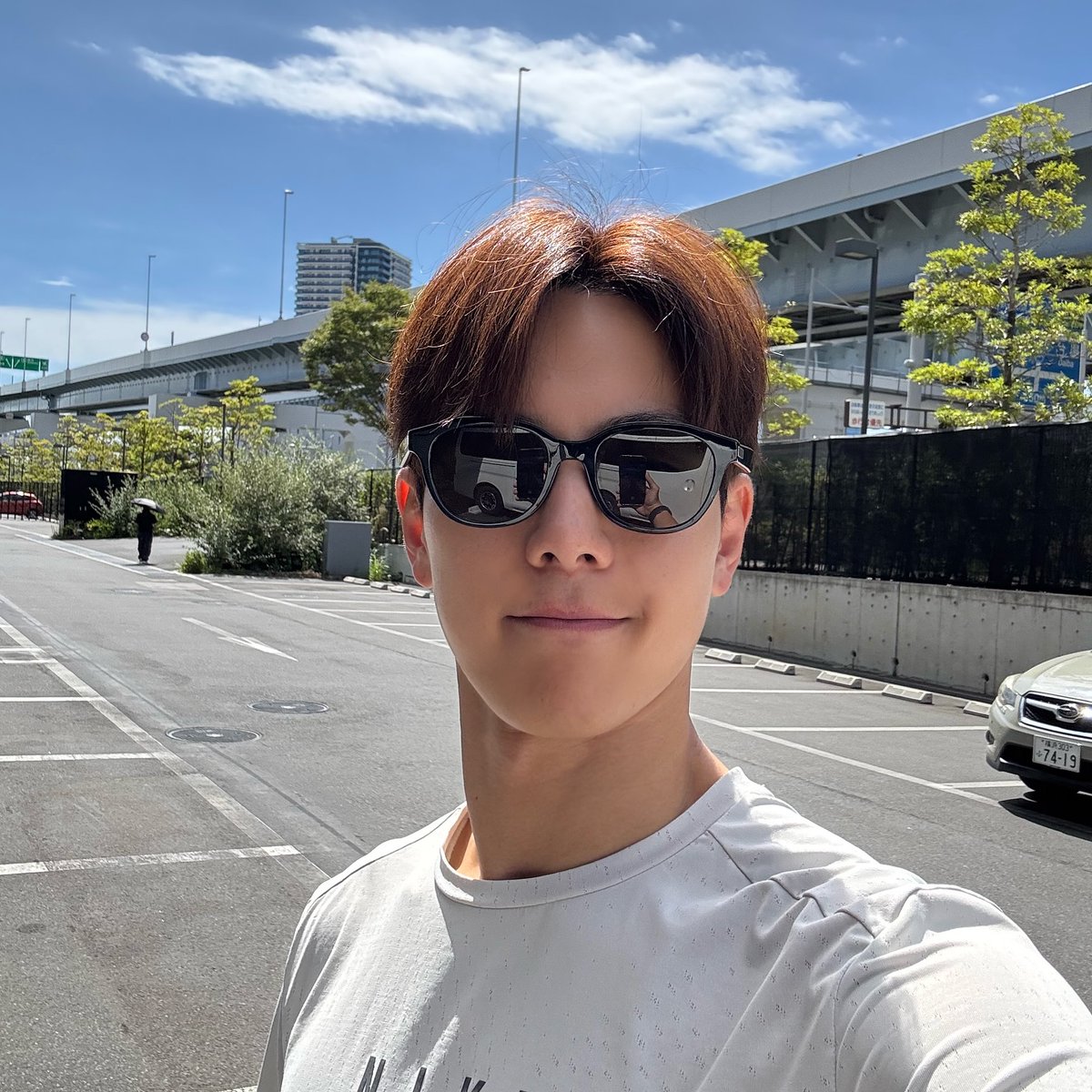 tomyluvshownu's tweet image. When Shownu says he'll post a selfie:

Expectation 😎                     Reality ;]