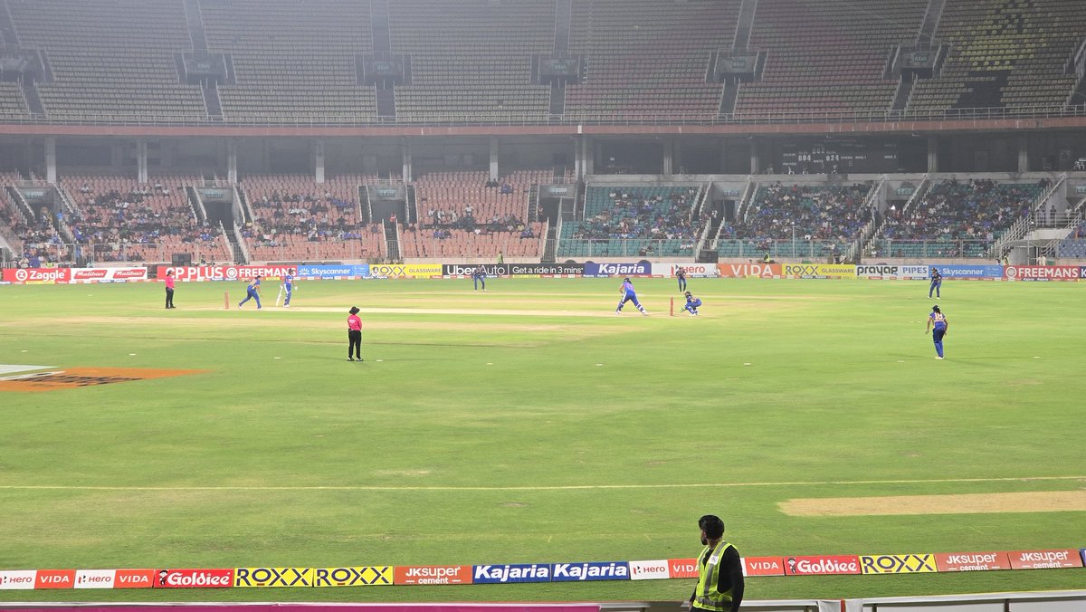 meenadevbjp's tweet image. இன்று திருவனந்தபுரம் மைதானத்தில்…
இந்தியா – இலங்கை மகளிர் டி20 போட்டியில்
நமது இந்திய மகளிர் அணிக்கு
உற்சாகம்… நம்பிக்கை… முழு ஆதரவு! 🇮🇳🏏🔥

மைதானம் முழுக்க தேசபற்று!
ஒவ்வொரு பந்திலும் இந்தியாவின் குரல்!
ஜெயம் நிச்சயம் – இது நம் இந்தியா! 💪🇮🇳

#TeamIndia
#WomenInBlue
#INDvSL