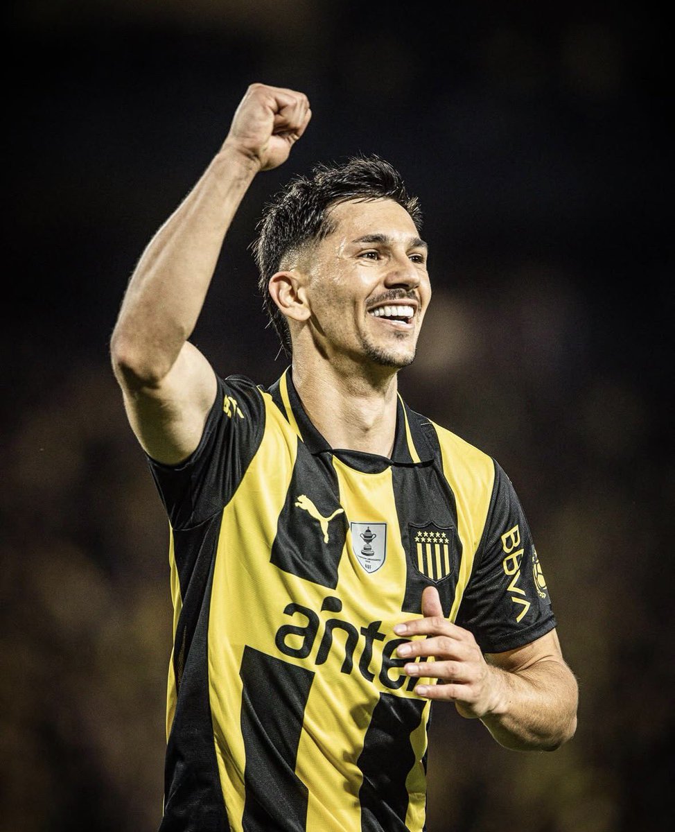 🚨💣 | AHORA: Maxi Silvera va a jugar en Nacional. 

🔜✍️ El ex Peñarol cruzará de vereda y firmará contrato por tres temporadas. 

✅ Este sábado comenzará la pretemporada en Los Céspedes junto a todos sus compañeros.