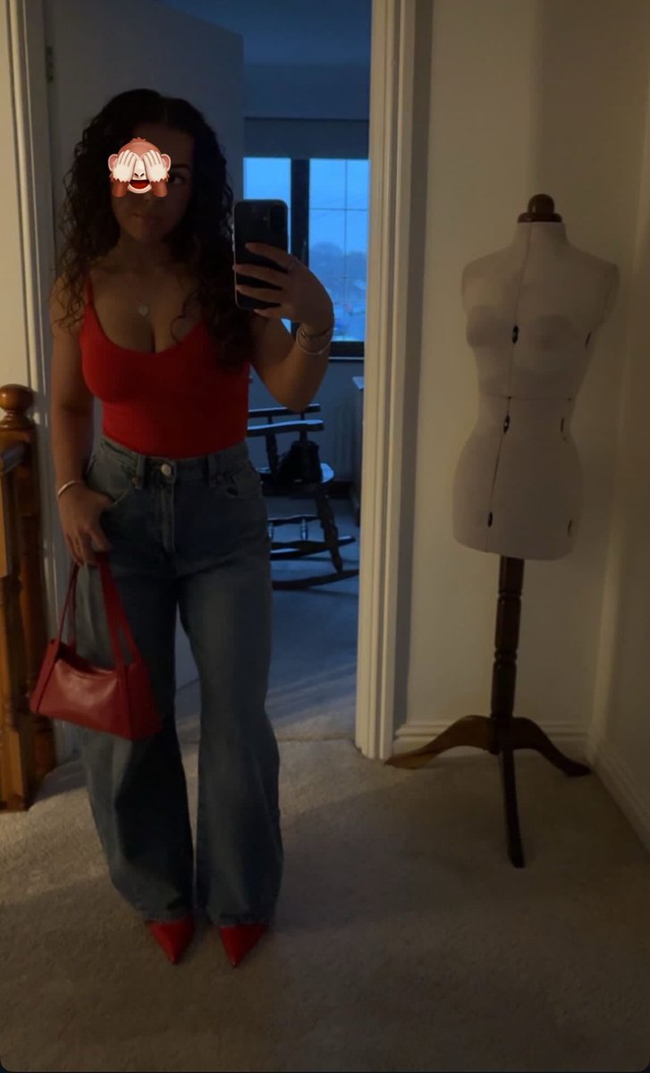 Hello88680652's tweet image. Happy New Year ❤️ DM’s Open #wankchat #irls #gymslut #hotwife