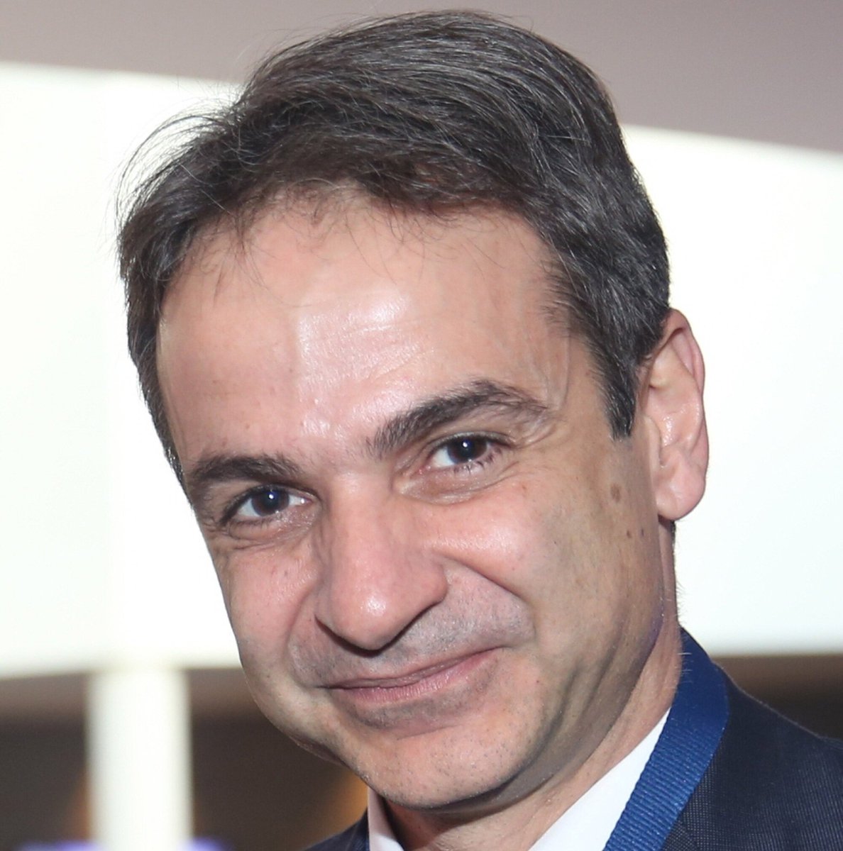 Stats Globe tweet media