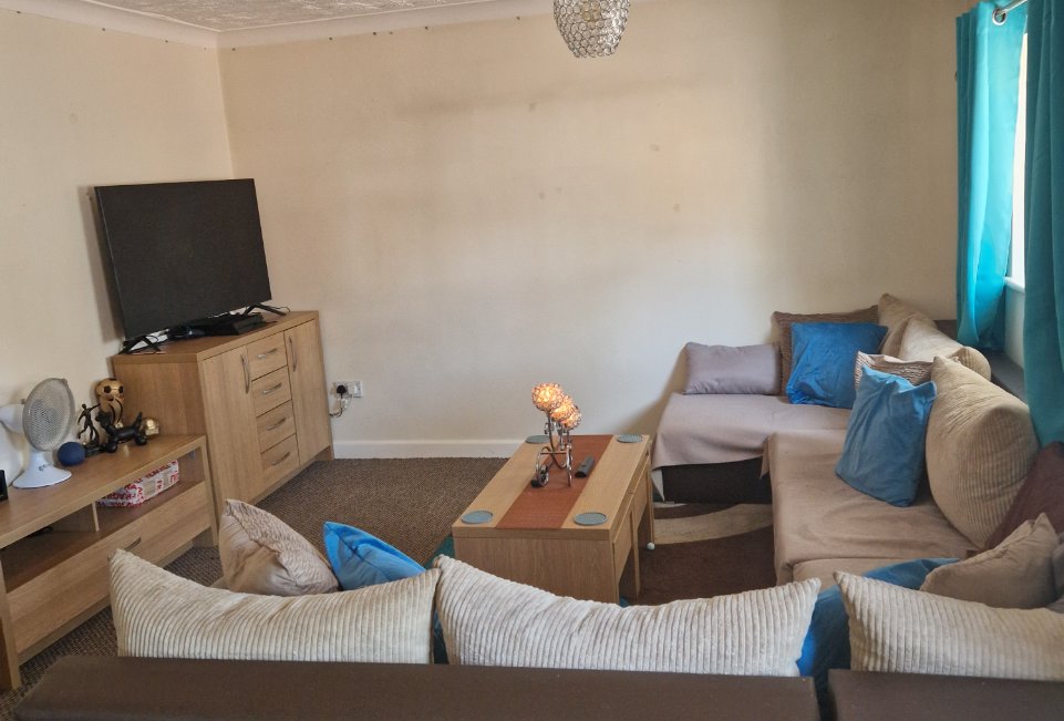 House Exchange tweet media