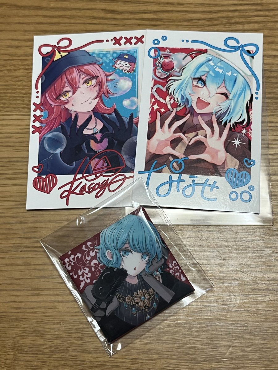 チェキと缶バッジ無事に届きました🎁 めっちゃかわいいです！ 大切に