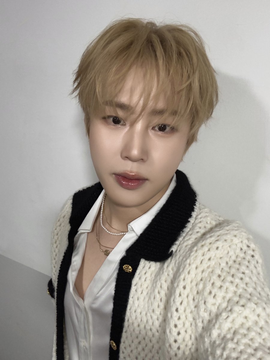 BPM_HSW's tweet image. [#하성운] 📸

2025 HA SUNG WOON FANMEETING
[Tell The World] DAY1 완료 🌵

손잡고 떠나자 하늘이 데려다준 곳☀️
성운이의 날개를 달아준 건 하늘이니까
오늘도 성운이의 행복이 되어주셔서 감사해요🪽

#HASUNGWOON
#Tell_The_World
