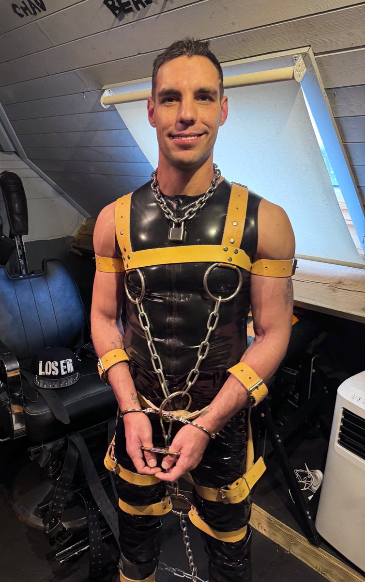 Broken_Rebel_'s tweet photo. 1. Starts with confidence
2. Ends with dependence 

Soon I’ll be serving @JamesBondageSX again. Which predicaments should I face next? https://t.co/MoymRO6p1O