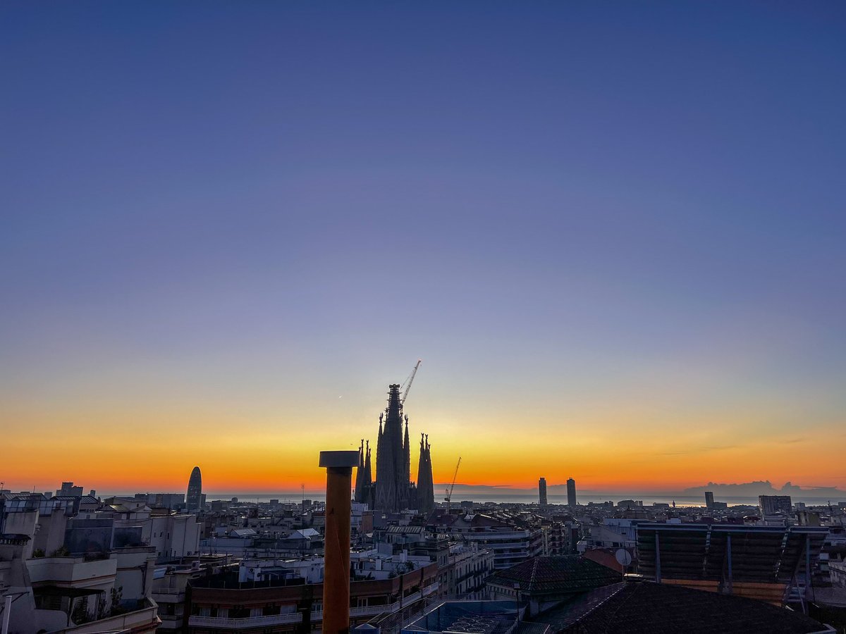 Bon dia! Sol a Barcelona aquest matí <a href="/btveltemps/">btv el temps</a> <a href="/eltemps_rtve/">El Temps</a> <a href="/tempsdemeteo/">Temps de Méteo</a> <a href="/3CatInfoelTemps/">3CatInfo El temps</a> <a href="/SoniaPapell/">Sònia Papell Caimons</a>