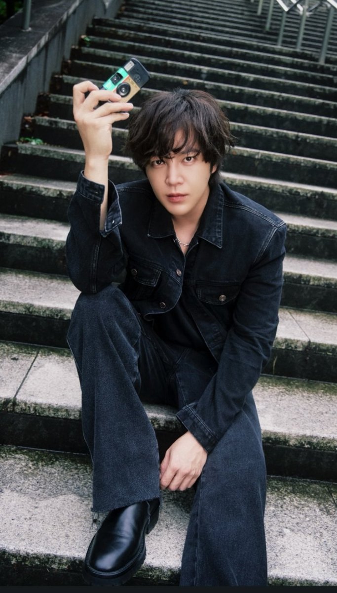 starship86_86's tweet photo. 【美韓】チャン・グンソクに投票完了！現在の得票数:2411票
「来年もその先もずっと一緒に❤️」
 https://t.co/K6khiUDq70 #チャン・グンソク #JangKeunSuk #장근석  

そ-だね~
そのカメラは何撮った？
何でも興味があるのがうなぎw
一緒に同じ景色が見れたらな😊
▷ほんとは誰が撮っててもいいんだよ https://t.co/lc4c8a06qf