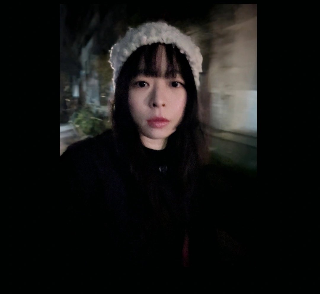 2025年も関わってくださった皆様、ライブを見に来てくれた皆様も、本当にありがとうございました。⁡
⁡
⁡今年もとても良い年でした。⁡
⁡⁡⁡
⁡⁡来年も、"現在の私"しか書けない曲を⁡
⁡作り続け、歌っていけたらと思います。
⁡
⁡では、良いお年を。