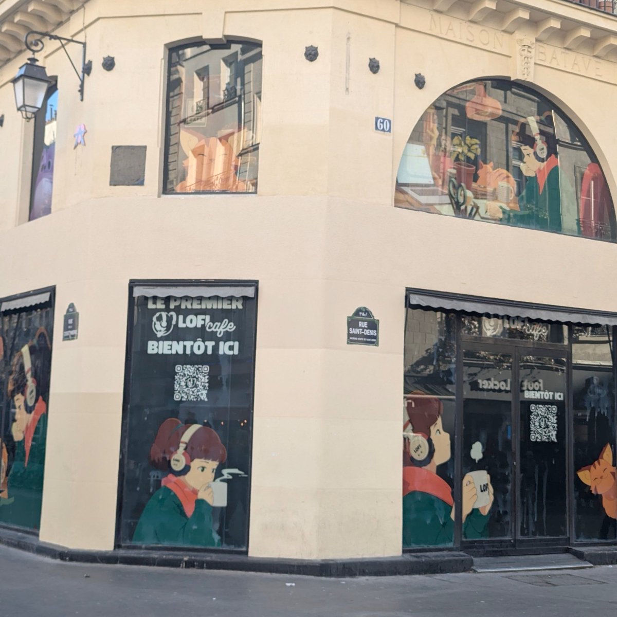.<a href="/lofigirl/">Lofi Girl</a>, le sponsor de <a href="/gentlemates/">Gentle Mates</a> 🇫🇷 ouvre son café en plein centre-ville de Paris !

C'est une des premières fois que la marque Lofi Girl ouvre un lieu physique.

On avait déjà vu des produits dérivés disponibles en ligne, désormais il sera possible de prendre un café dans