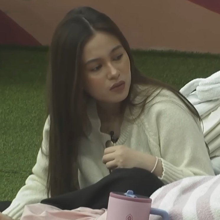 talaskrys's tweet image. streets saying if tala doesn't get any big break by twenty y/o, her father will get her to study abroad :&amp;lt; 

im telling y'all pbb is her only chance. the longer she stay, the higher the chance she'll get her big break. pls let's save her!

BBS KRYSTAL 
#PBBCollabHousemates2point0