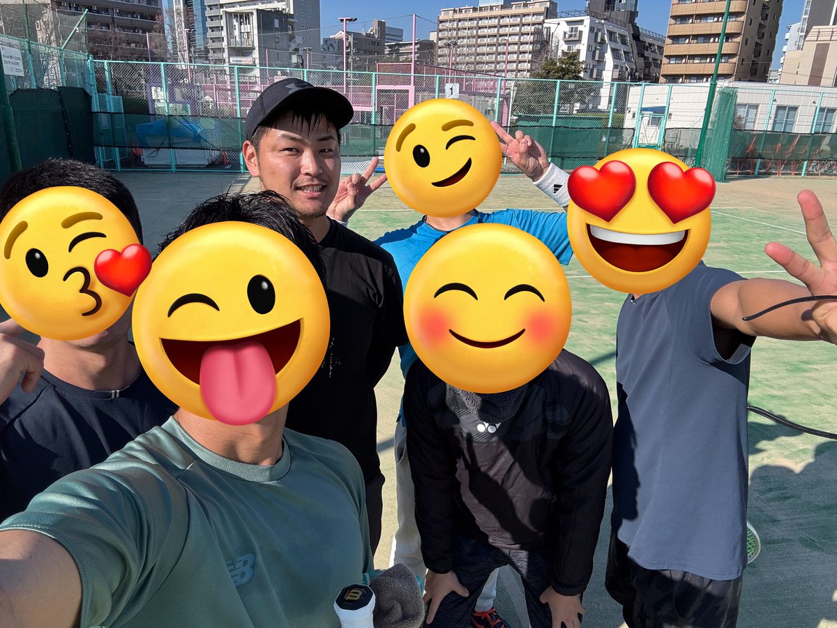 とりあえずベッドの上で色々お話しましょう。