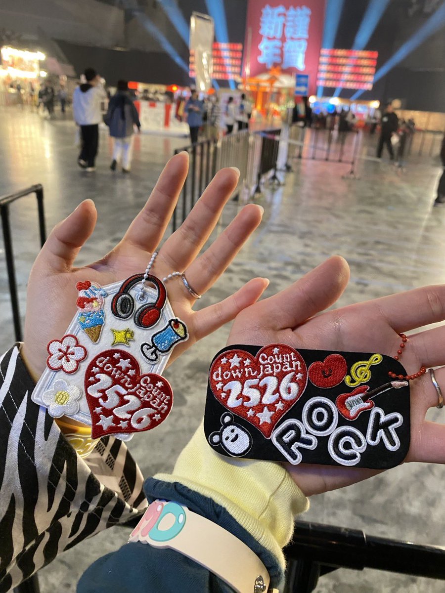 そして今日はワッペン作ったよ❣️ 旦那が作ったやつ(右)可愛すぎる笑