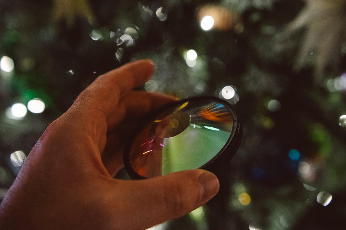 I hope everyone has had a good few days. All the orders from the Christmas break were dispatched yesterday, with more going out today.

Don't forget to have some fun with filters over the next few days, lights on your tree are a great subject for them: rigu.co.uk/camera-filters