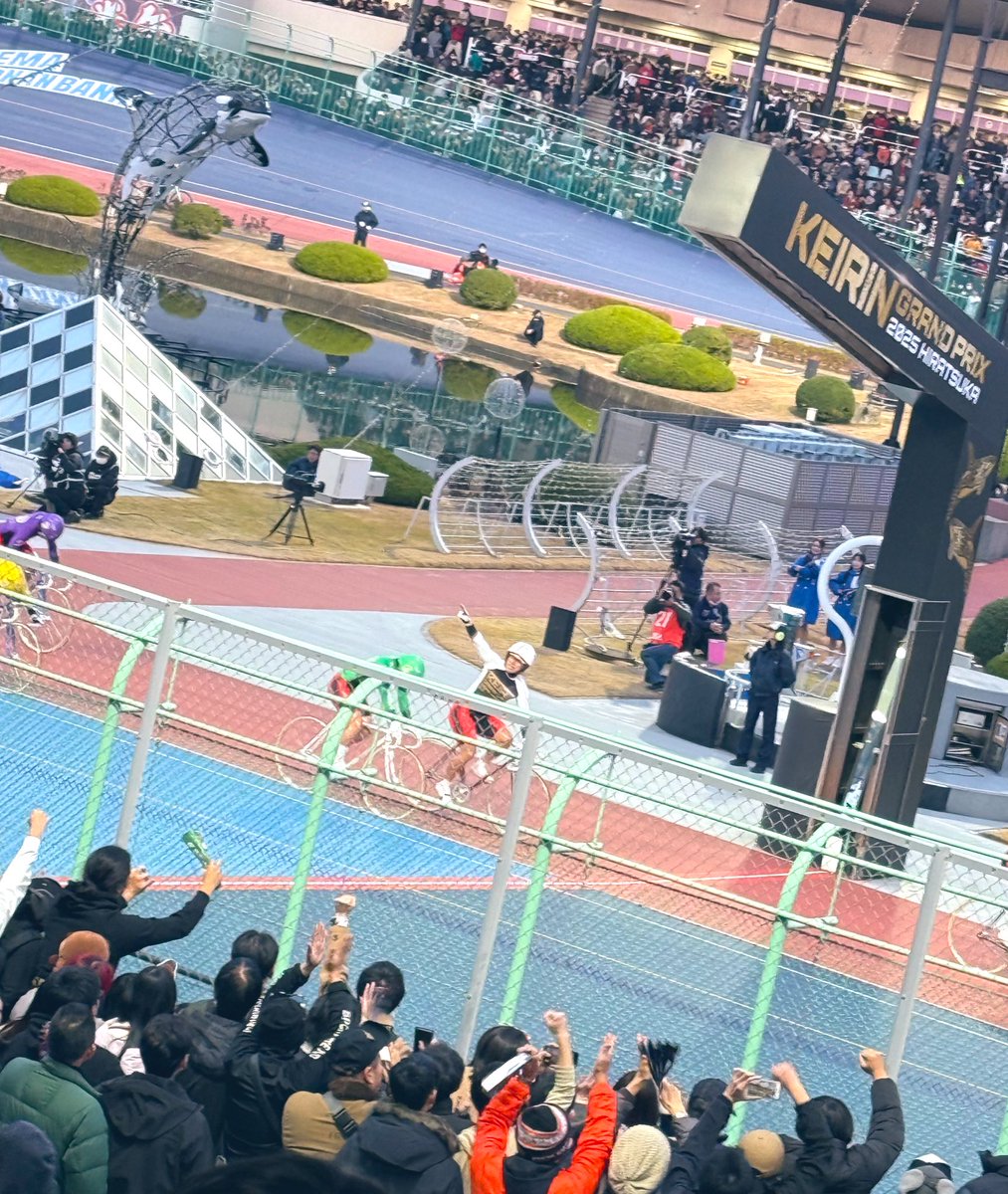 tudada_'s tweet photo. 2025年トータルマイナスで締りました。皆様良いお年を。 https://t.co/Z7TEdgw2CJ