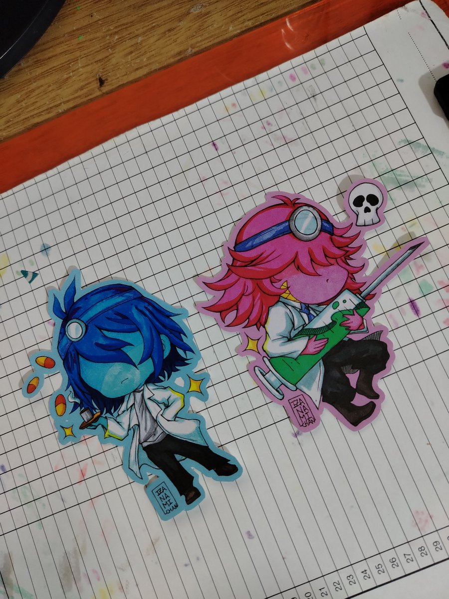 Me gusta mucho los costumes q tienen. A parte de héroes licenciados en salud uwu 🤙✨

#DELTARUNE