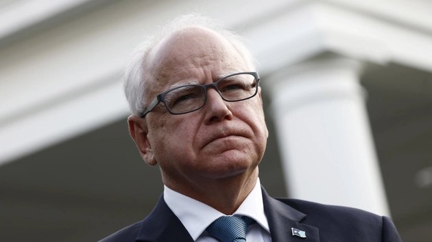 🚨 BREAKING: Elon Musk just shared a bombshell report that Minnesota processed 281,000 "ONLINE" voter registration forms with ZERO proof of citizenship, per <a href="/Shilohmarx/">Shiloh Marx</a> 

It's CONFIRMED that Minnesota only mandates a migrant claim they are citizens - without proving it.

This is