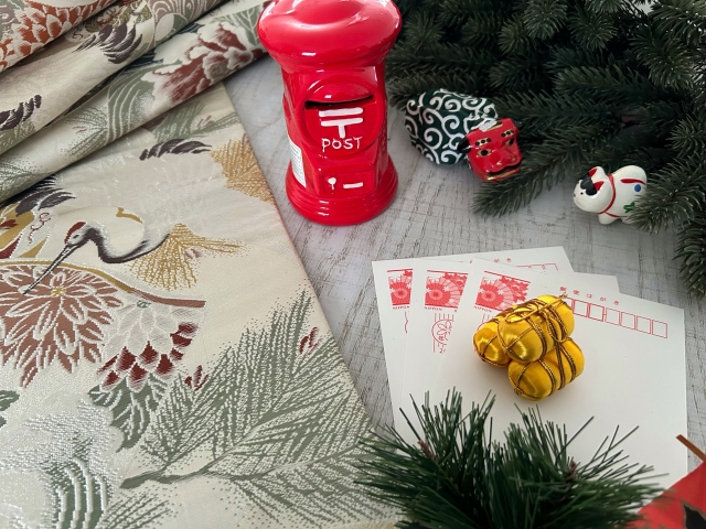 本年も弊社のXをご覧いただき、誠にありがとうございました✨

巳年の今年は、「再生」や「実を結ぶ」という言葉の通り、ドラマや映画など多くの作品で衣装協力のご縁に恵まれ、たくさんの出会いと学びのある一年となりました。

来年も #サステナブルファッションNo1カンパニー