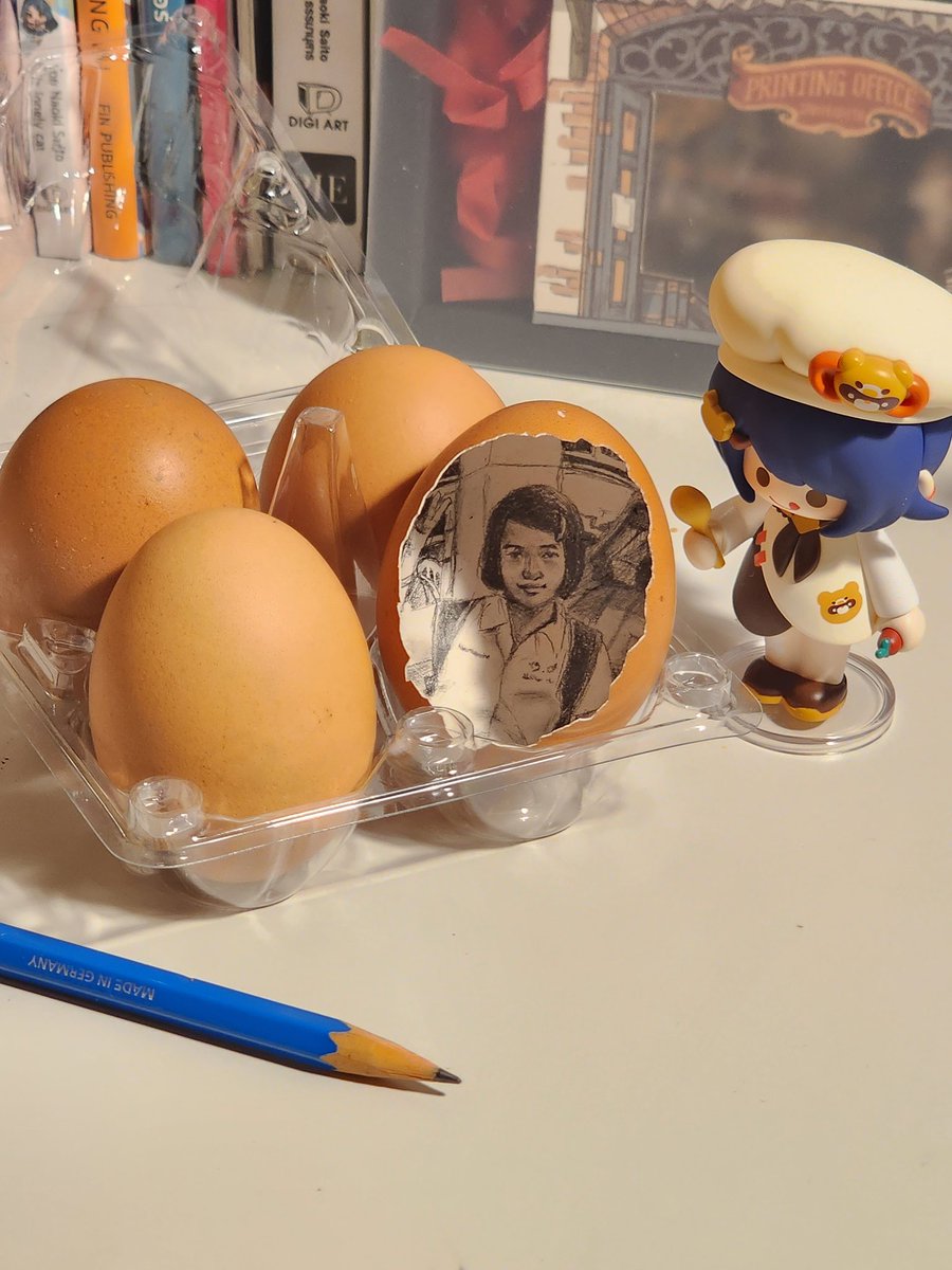 k_koze21's tweet photo. งานผ่านมาเป็นปีแล้วไม่คิดว่ามีคนจำได้555 ที่จริงเรามีอุปกรณ์ในการทำงานเยอะมากๆเป็นคนทำงานได้หลายแขนงเลยล่ะ แต่งานในรูปเกิดจากความอยากลองท้าทายฝีมือตัวเองโดยการใช้อุปกรณ์ราคาถูกหรือต้นทุนต่ำ แถมเคยวาดจนเป็นเทรนด้วยถ้าเข้าไปในแท็กจะพบศิลปินเก่งๆอีกเพียบเลย🥰 #12ColoursSetChallenge https://t.co/dFTbt4zdSF