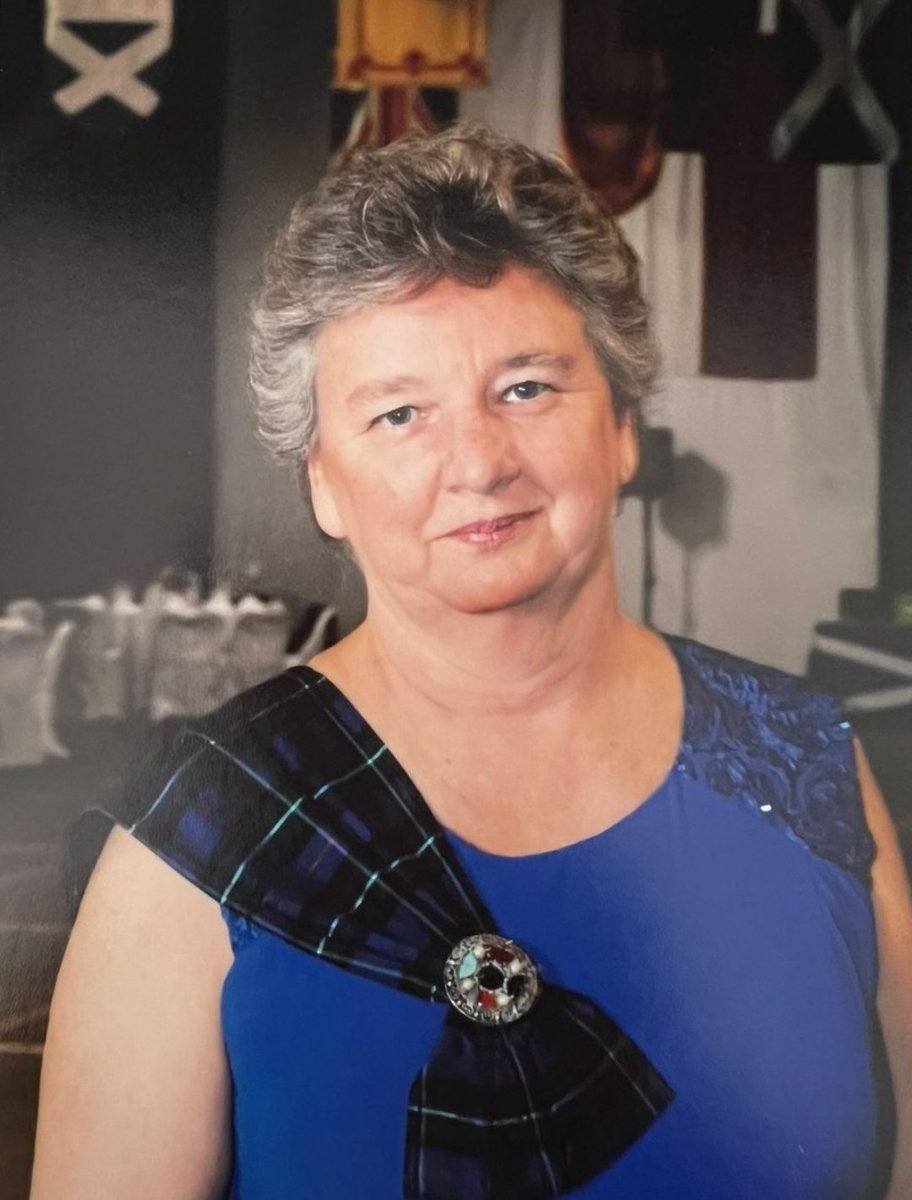 UKinChile's tweet photo. 🏅Felicitamos a Joanna Mackenzie, reconocida por el sistema de honores británico con la British Empire Medal. Su trabajo preservando tradiciones escocesas en Chile 🏴󠁧󠁢󠁳󠁣󠁴󠁿 y fortaleciendo las relaciones 🇬🇧🤝🇨🇱 es un ejemplo de compromiso y legado cultural. 
https://t.co/wapgJJm8Ky https://t.co/Bo59yQPqHb