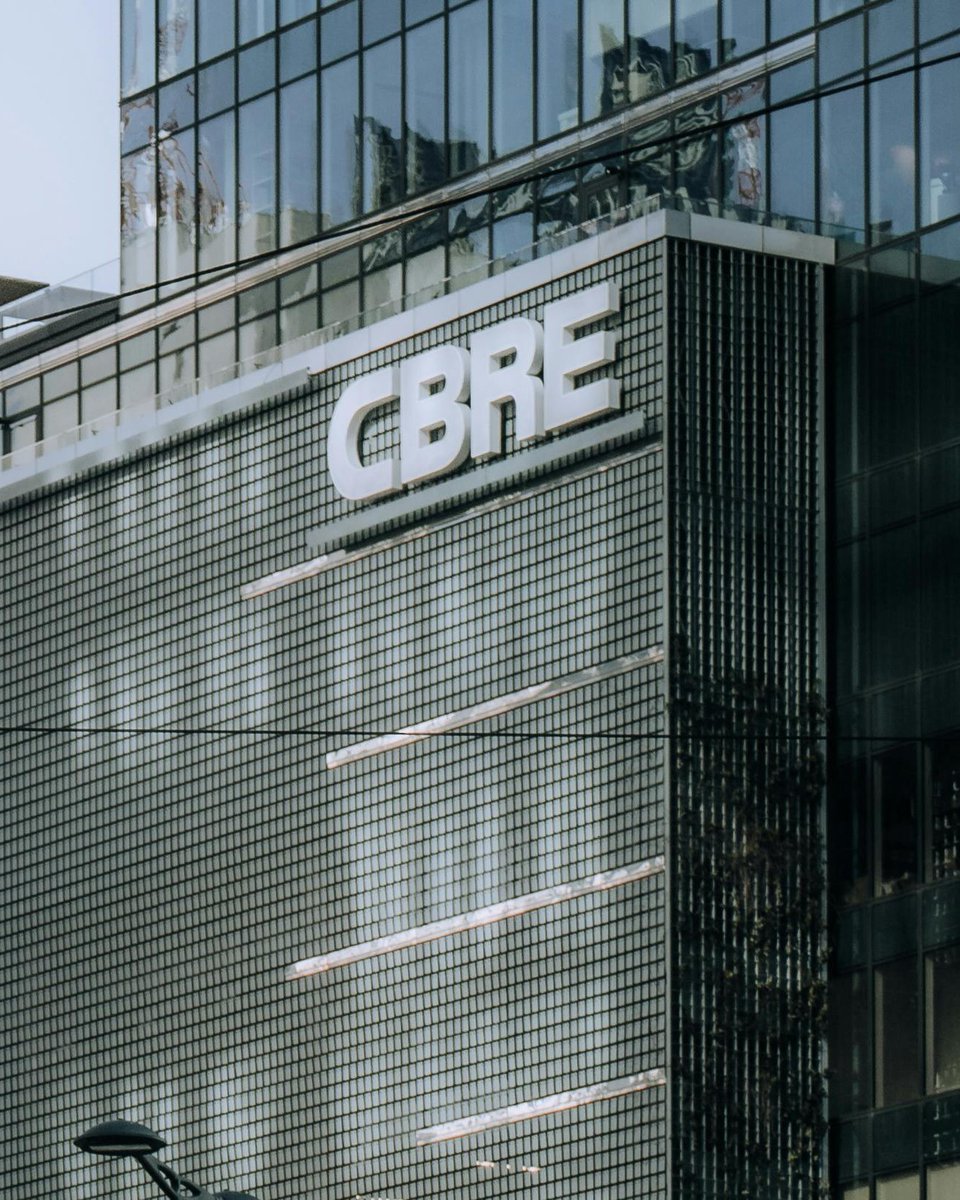 Executive turnover is at record highs, yet the world's largest CRE firm just promoted 3 leaders with long tenures—and is on track for record earnings.

That firm is CBRE, and this news gives us a glimpse into their talent strategy. It's not an accident.

Adam Saphier joined as a