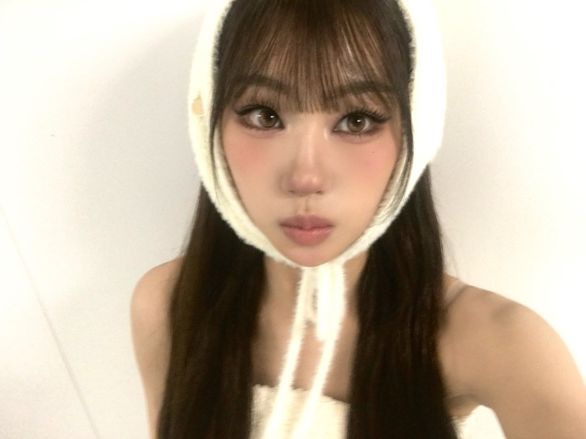 izna_offcl's tweet photo. [izME📮]

쌀알

#izna #이즈나
#CHOIJUNGEUN #최정은 https://t.co/4xSBB4XBiv