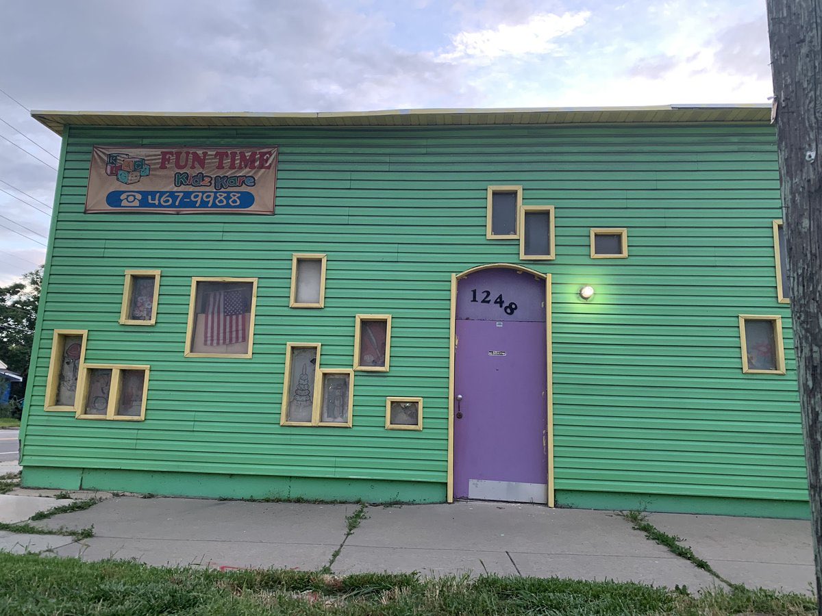 5kl's tweet photo. Okay time to investigate this daycare. https://t.co/5AFY1cpcok