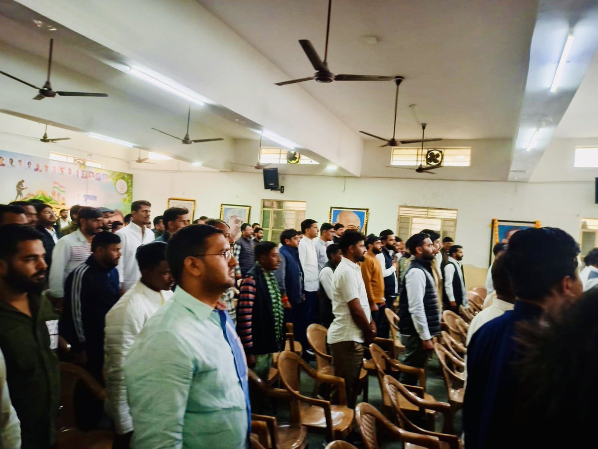sureshydvinc's tweet photo. आज प्रदेश युवा कांग्रेस मुख्यालय जयपुर में भारतीय युवा कांग्रेस के ऊर्जावान राष्ट्रीय अध्यक्ष श्री उदय भानु चिब जी के मुख्य आतिथ्य में आयोजित राजस्थान युवा कांग्रेस की 'प्रदेश कार्यकारिणी बैठक' में शामिल हुआ@IYC @UdayBhanuIYC @ManishSharmaIYC @AbhimanyuP00NIA https://t.co/6oXaBRaHpv