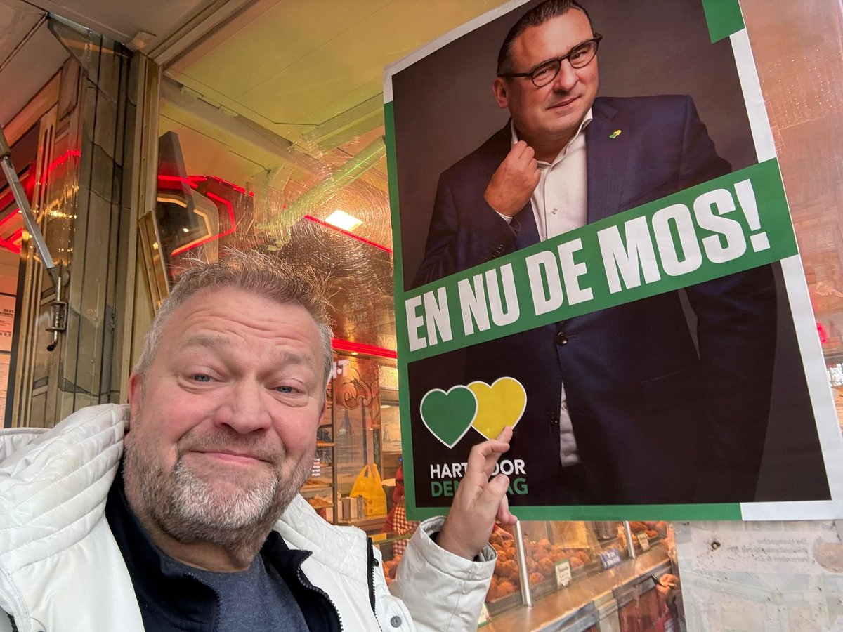Ook de bekendste oliebollenbakker van Den Haag kiest voor geel-groen! 🚀

Samen met Coen Bom de raamposter opgehangen. De steun in de stad is overweldigend. Op naar een top 2026!

Wil jij er ook één? Bestel hem hier: hartvoordenhaag.nl/poster

#EnNuDeMos #DenHaag 💛💚