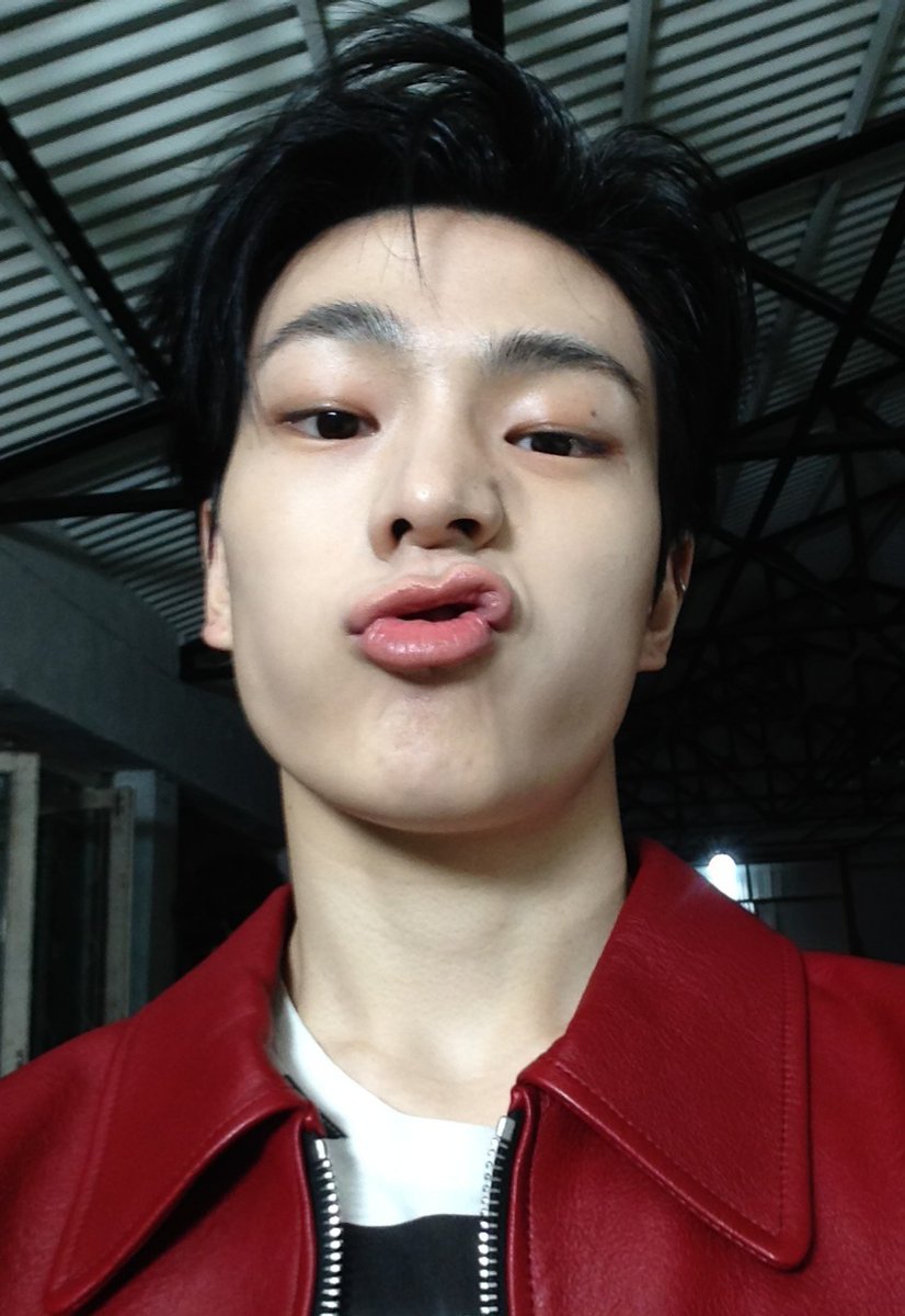 WHIB_ON's tweet image. HAPPY KIMJUNMIN DAY 🐺

#WHIB #휘브 #KIMJUNMIN #김준민