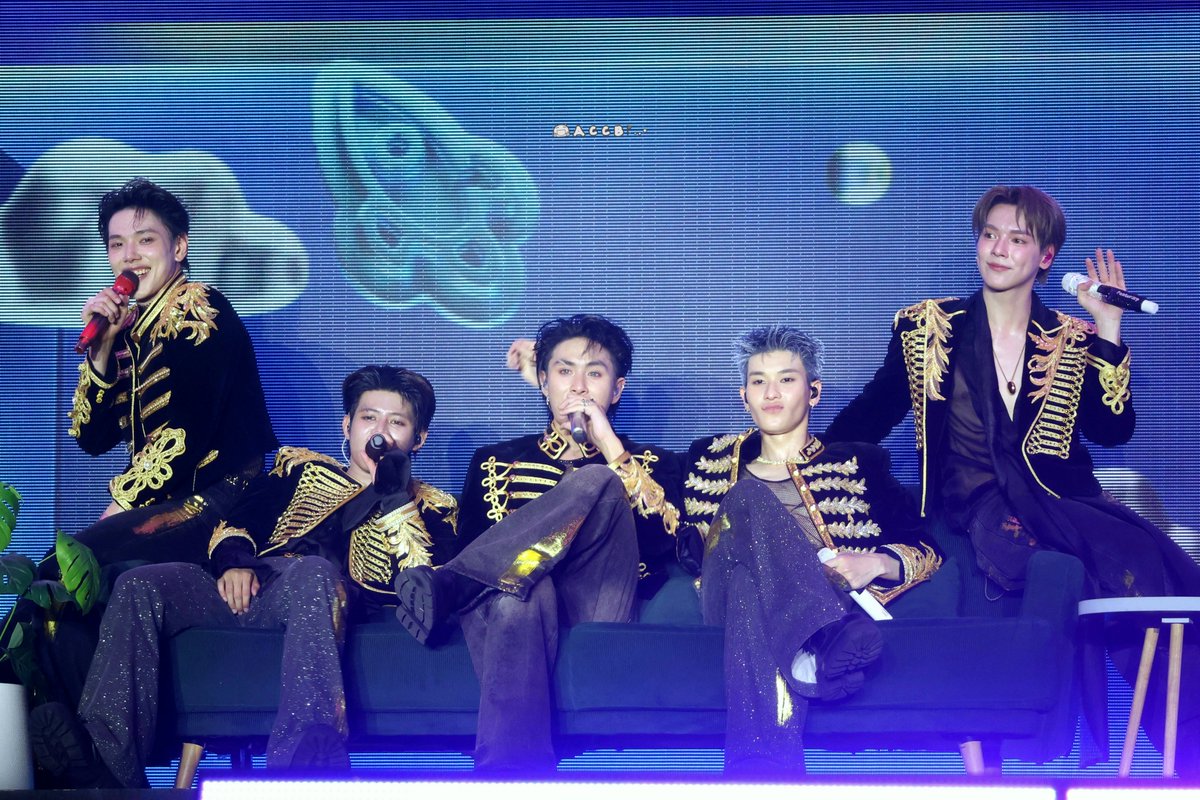 รักพวกแกว่ะ

LAZ1 COUNTDOWN ICONSIAM
#LAZ1xICONSIAM